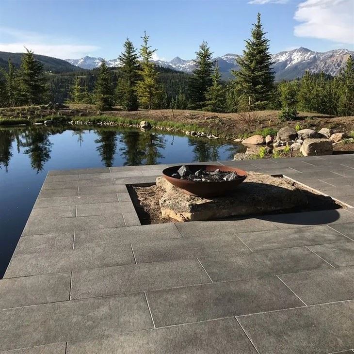 P477-Nordic-Black-Basalt-Pavers-Feature